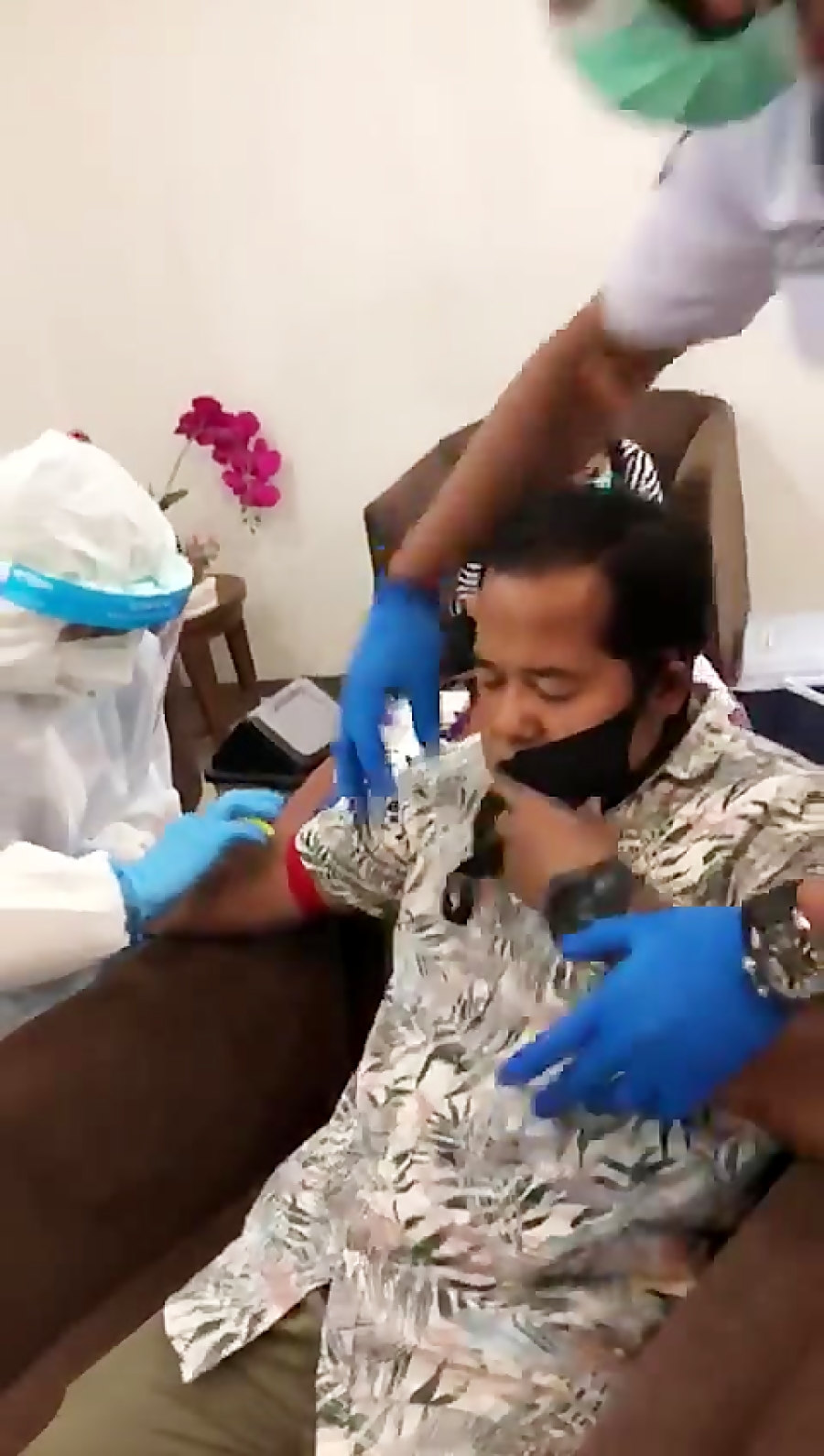 ترس از آمپول