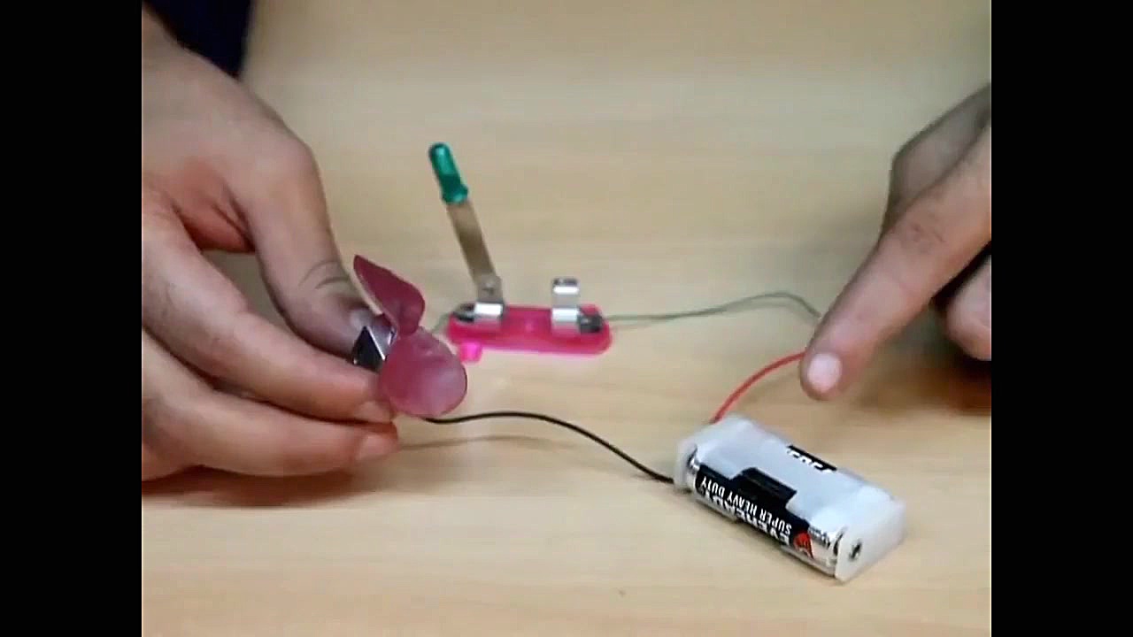 پودمان ۲ (برق و الکترونیک) پای...