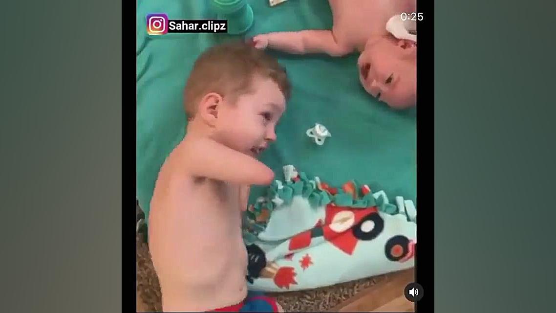 کودکی که جهان را با رفتارش متح...