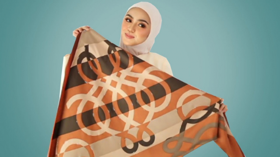 روسری طرح دار چند رنگی با ست ل...