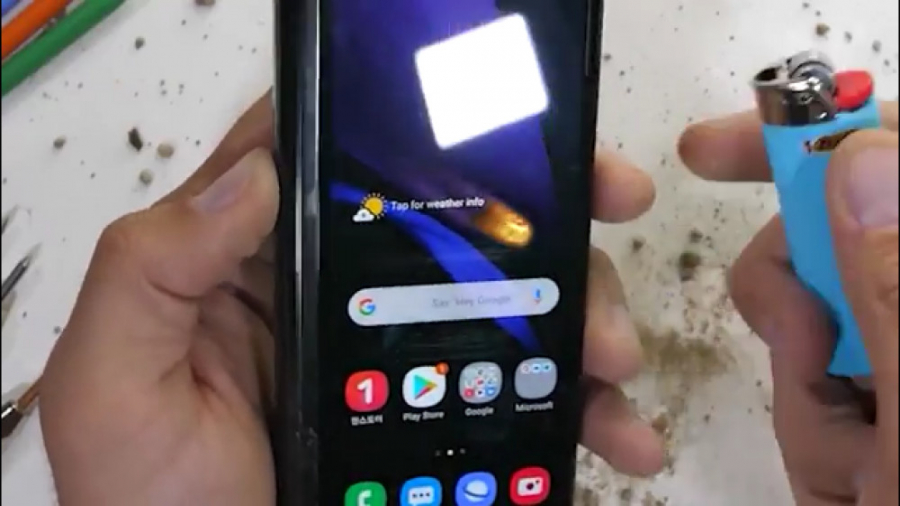 تست مقاومت گوشی سامسونگ گلکسی...