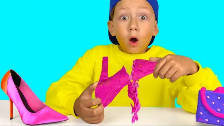 ماجراهای سنیا :: سنیا و شن های...