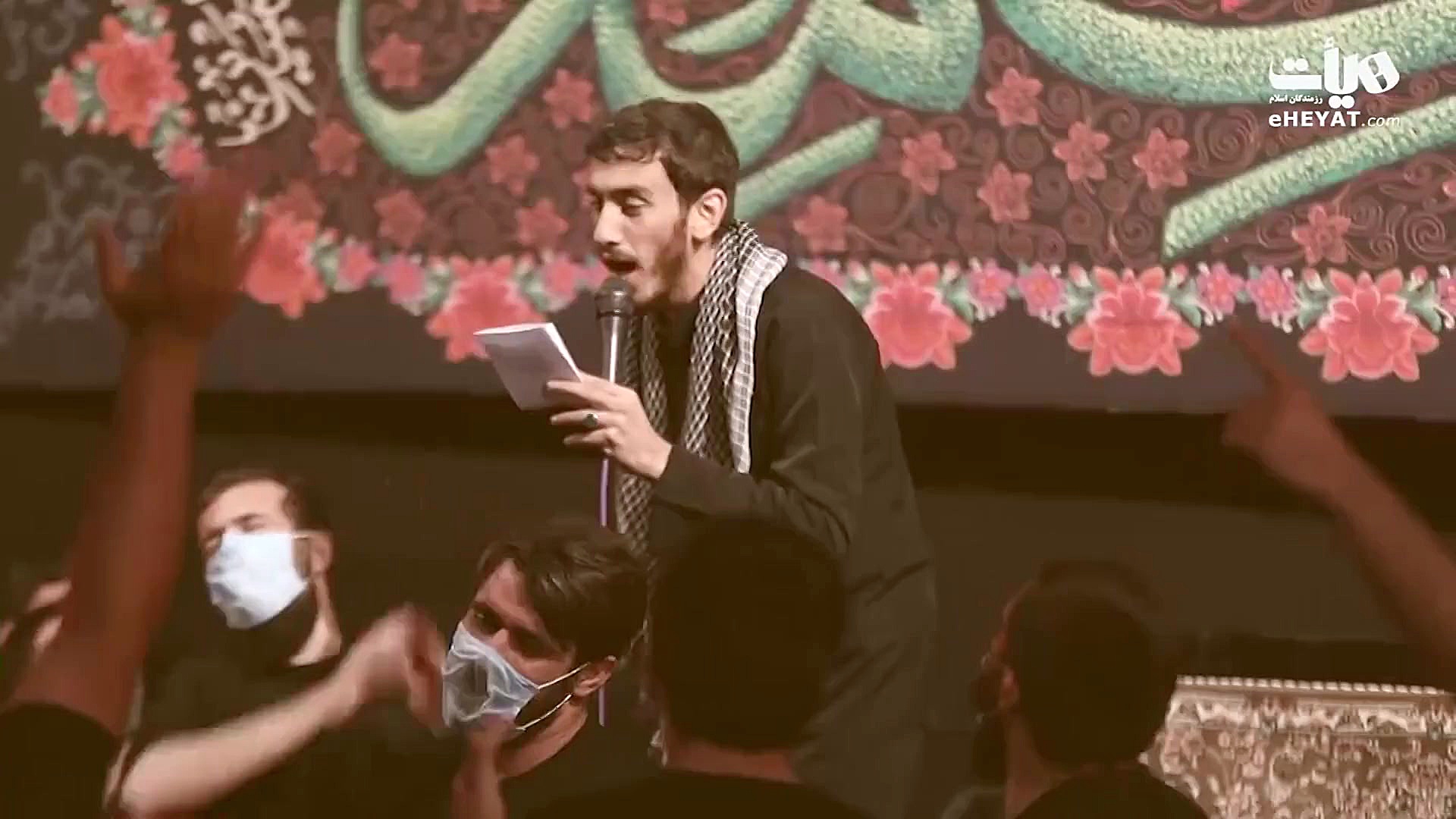 نماهنگ زائرالحسین بانوای حاج م...