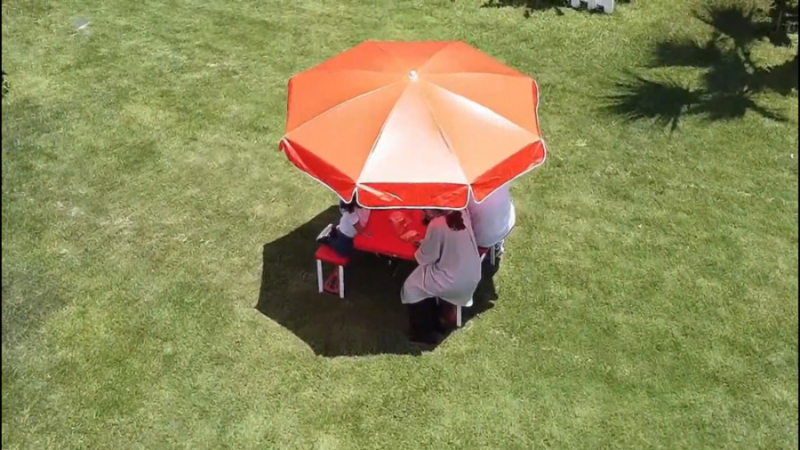 کیفیت میز و صندلی و سایبان همس...