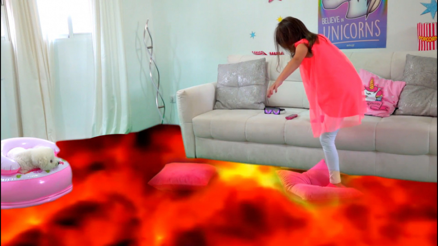 بازی آلیس با مادر بزرگ  بازی گ...