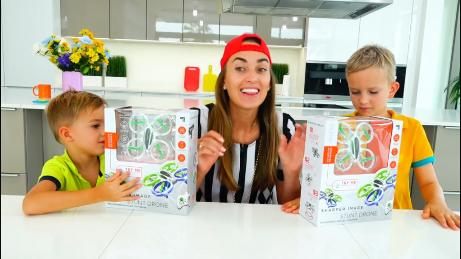 ولاد و نیکیتا  بازی با اسباب ب...