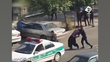 درگیری تن به تن ارازل و اوباش...