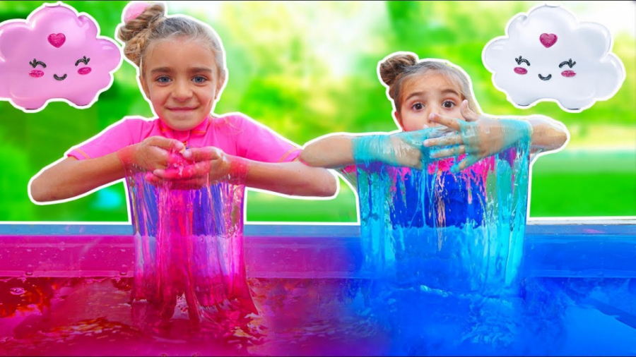 واتر اسلایم و بازی با اسلایم