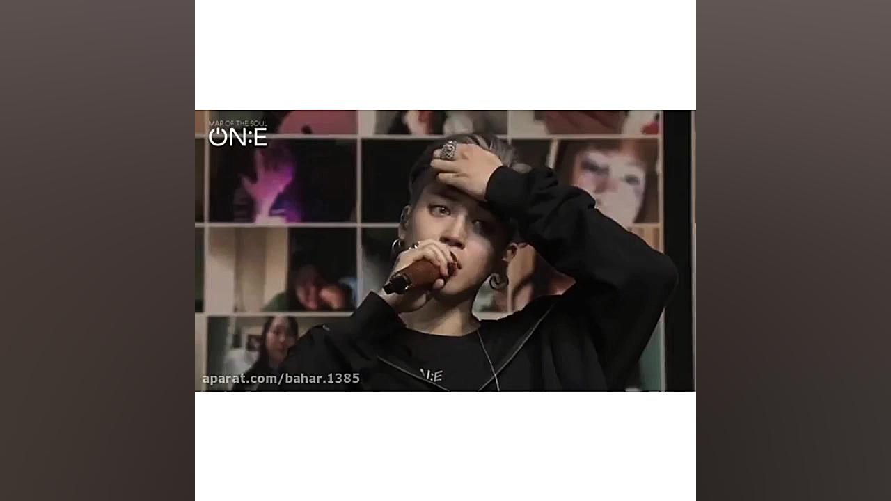 لحظه گریه کردن جیمین وسط کنسرت...