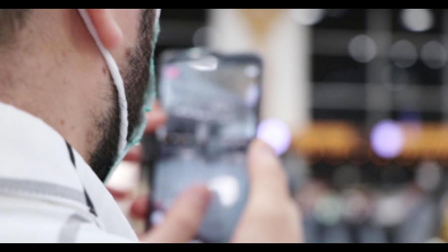 فیلم کاری که اشک مسافران فرودگ...