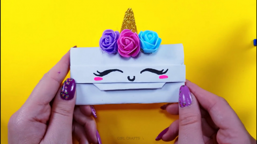 صنایع دستی اسب تک شاخ با کاغذ