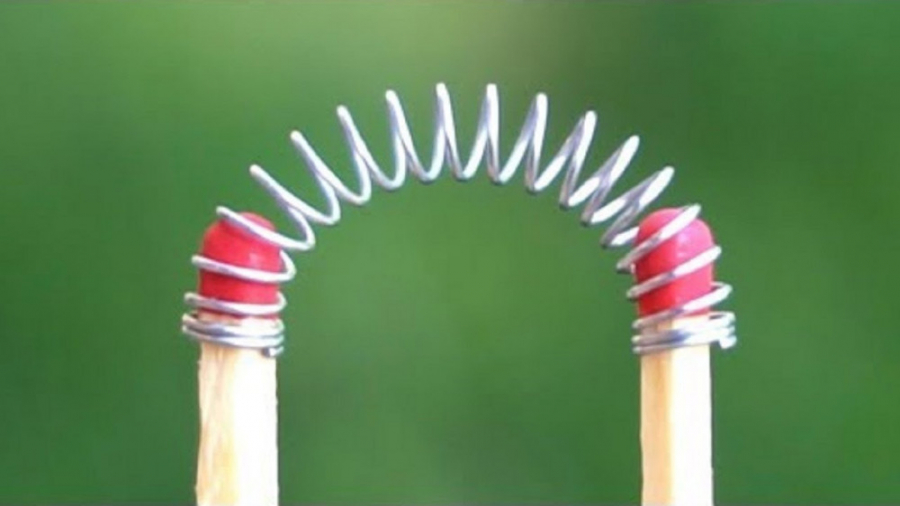 ساخت تفنگ با قابلیت پرتاب چوب...