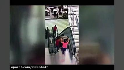 ببینید | حادثه دردناک در مرکز...