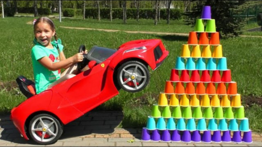 ماجراهای سوفیا : بازی با ماشین...