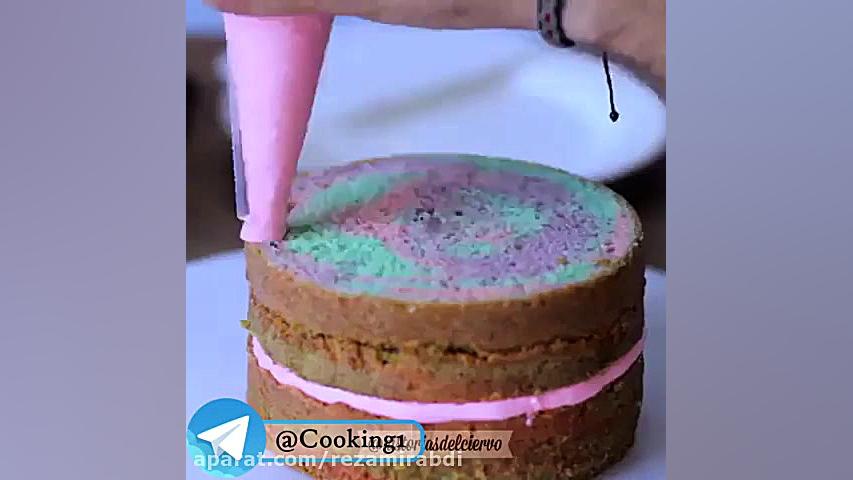 تزیین و خامه کشی کیک
