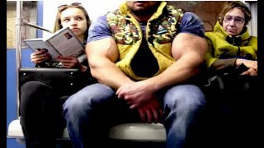 بدنسازان حرفه ای در مترو و قطا...