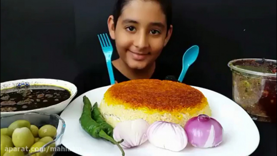 چالش غذاخوري ايراني  خوردن قرم...