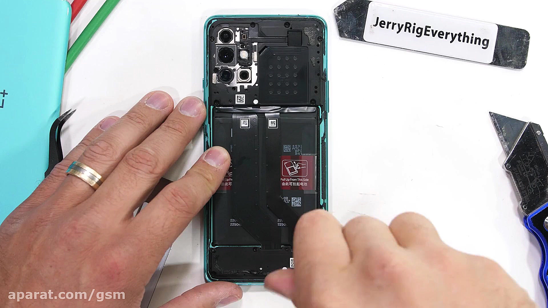 کالبدشکافی وان پلاس 8T عملکرد...