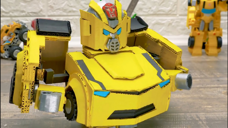 کاردستی  ربات تبدیل شونده کارت...