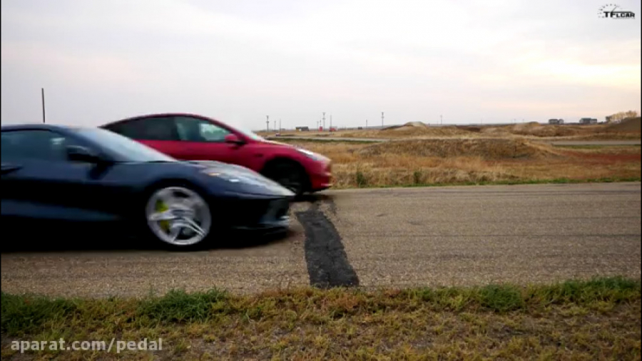 درگ شورولت کوروت با تسلا مدل Y