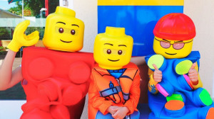 ولاد و نیکی در شهر لگوها  ولاد...