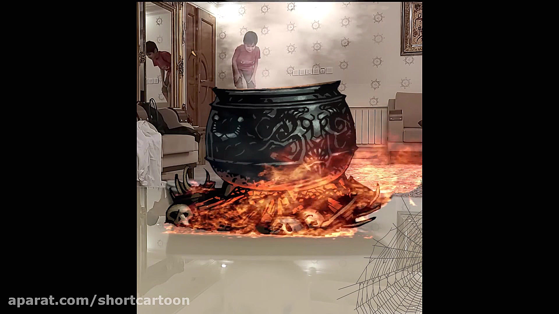 وقتی فضولی کار دستم داد