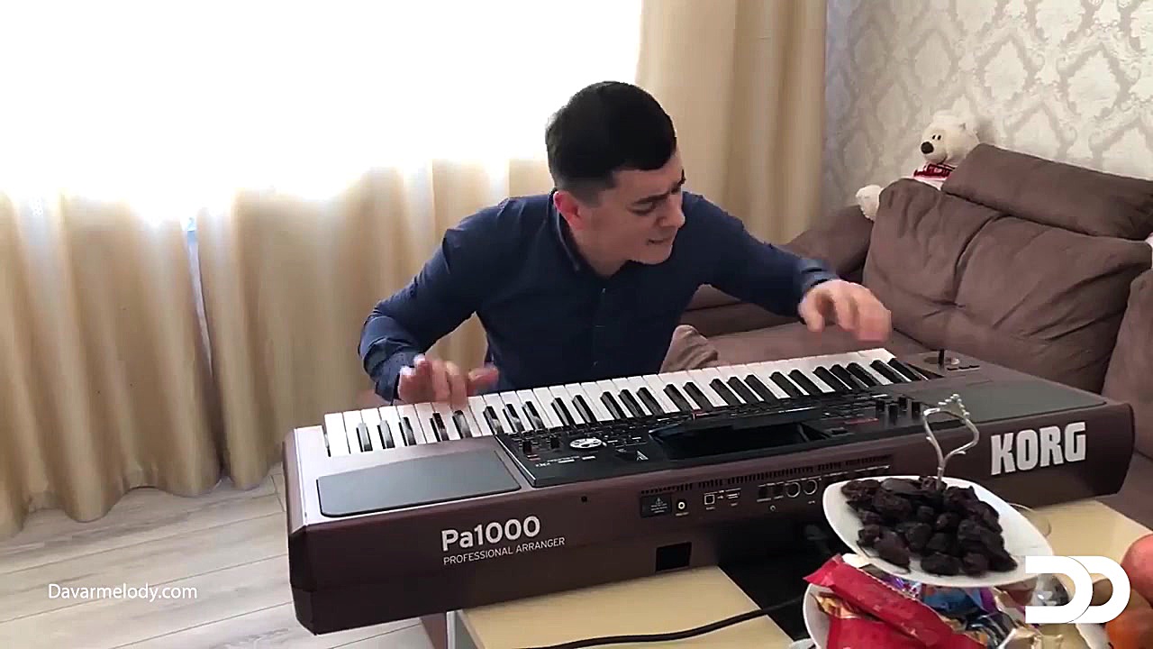 لذت بردن این جوان از آهنگی که...