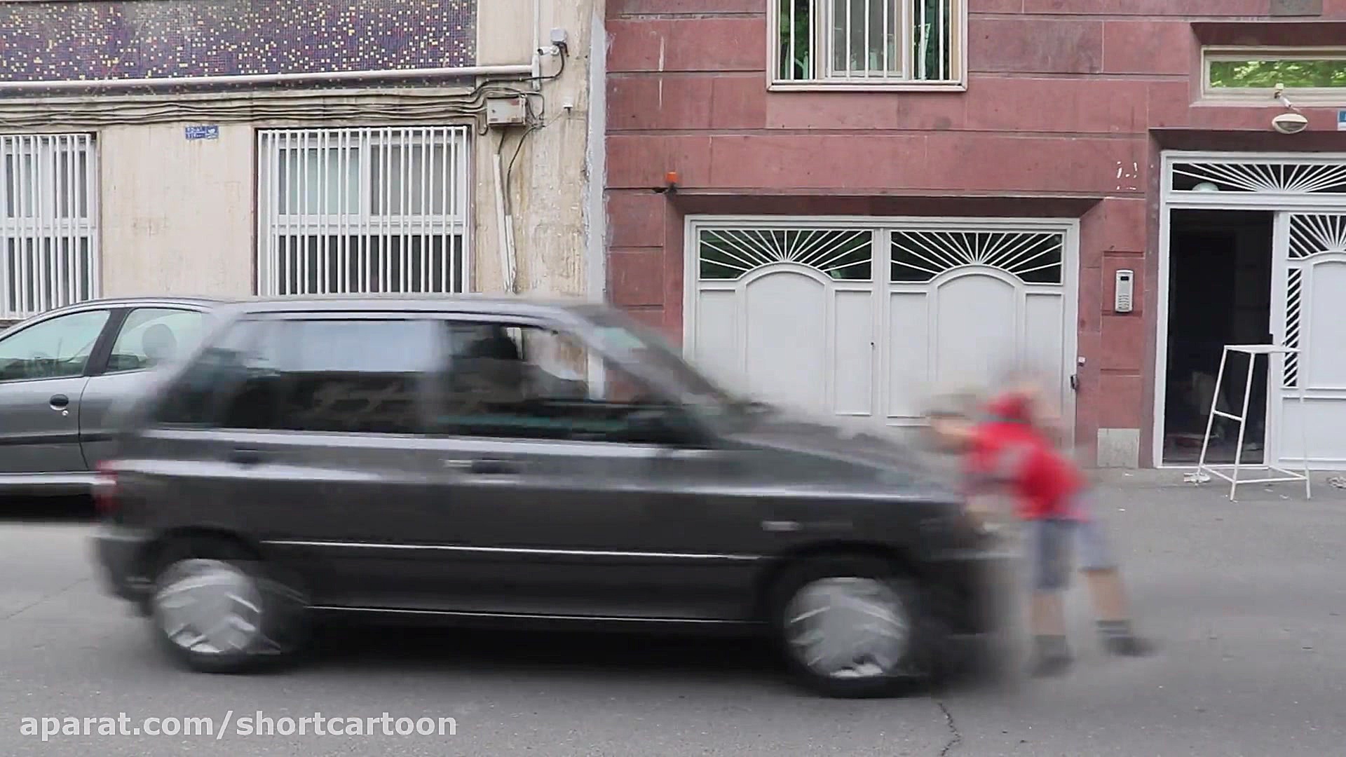 آموزش صحیح عبور از خیابان به ر...