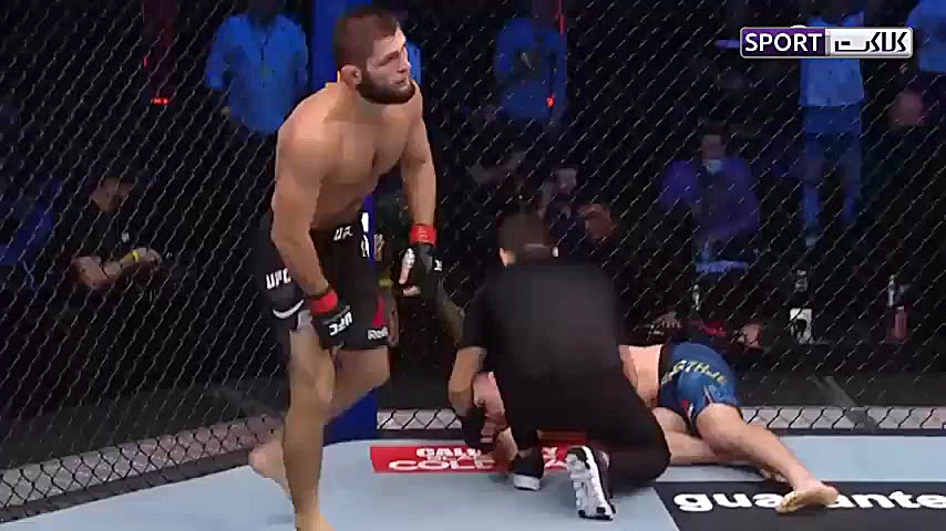 وداع قهرمان بدون شکست از مبارز...