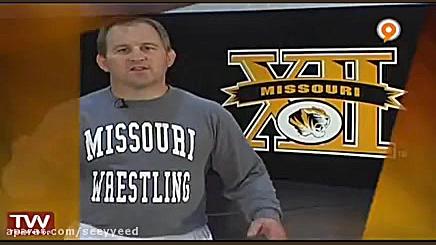 تمرینات کشتی گیر خاک شده در کش...