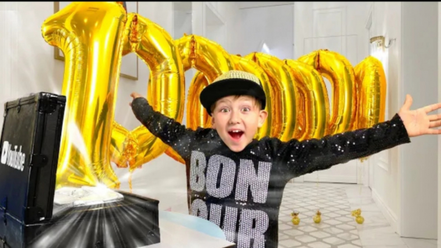 ماجراهای سنیا : جشن ۱۰ میلیون...