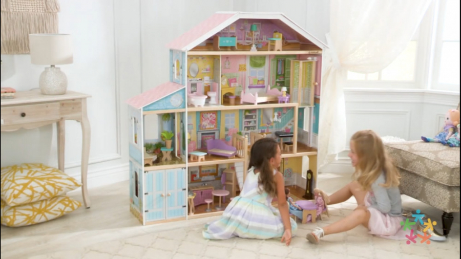 نگاهی کوتاه به خانه بزرگ عروسک...