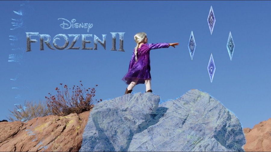 نمایش و اجرای السا فروزن