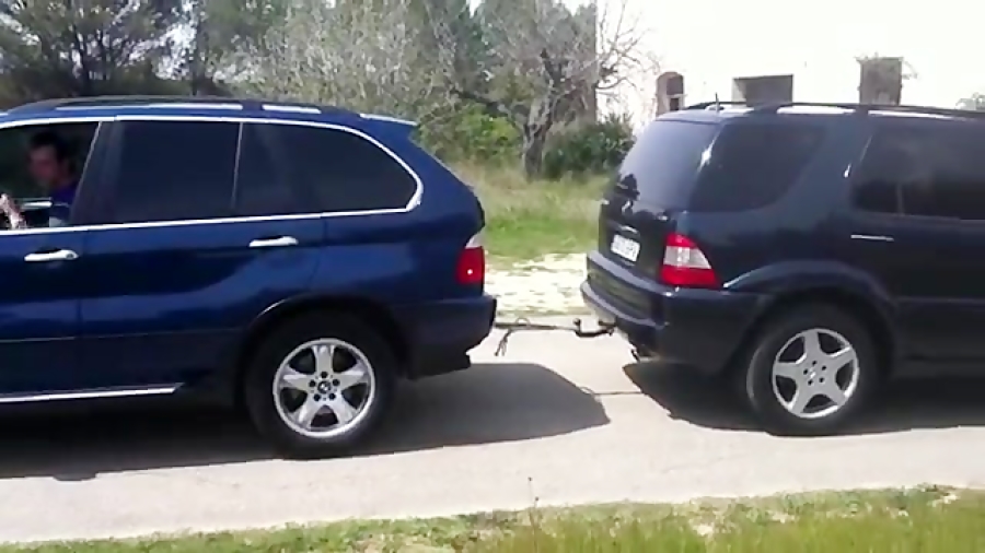 رقابت مرسدس بنز با بی ام و