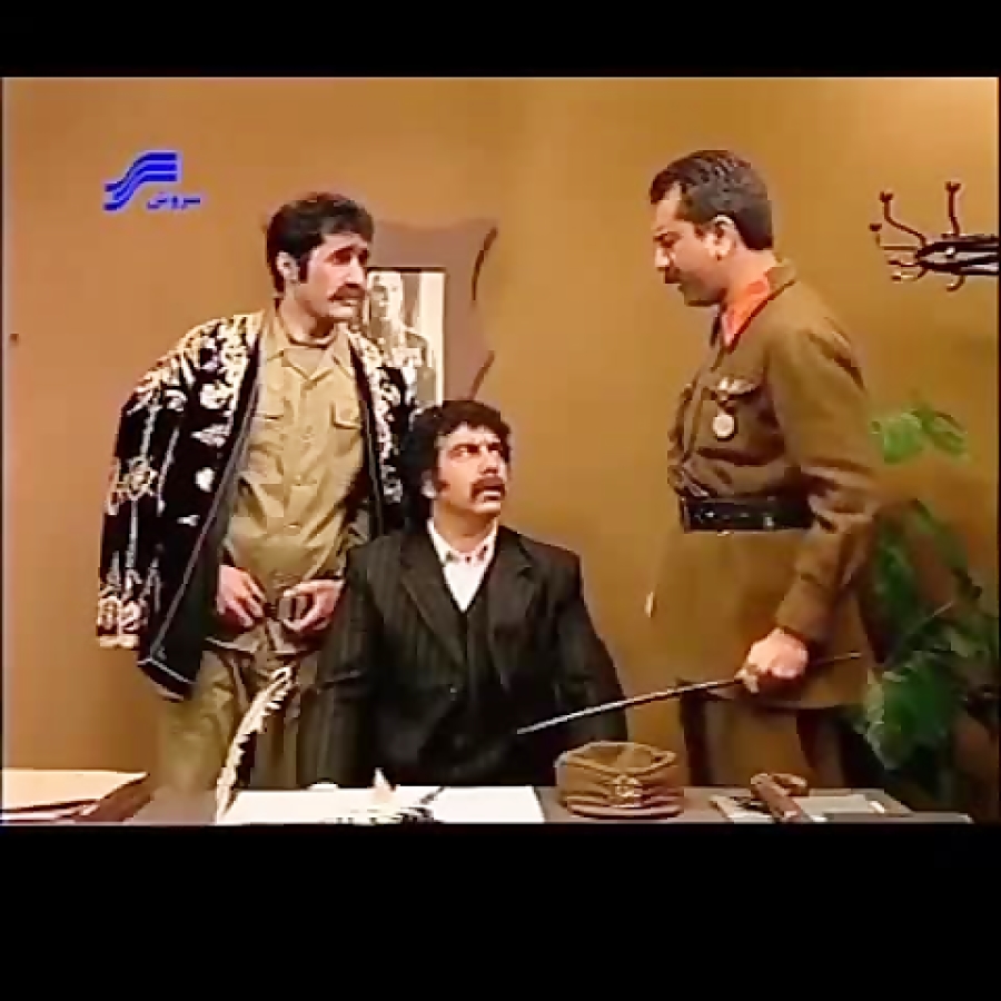 طغرل قاطی کرده این خرزو خان کی...