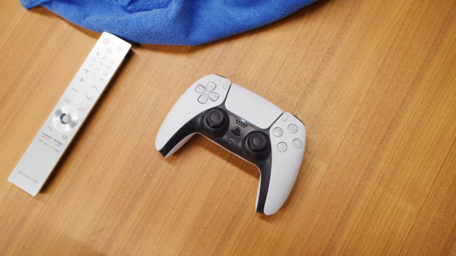 بررسی تخصصی دسته Dual Sense پل...