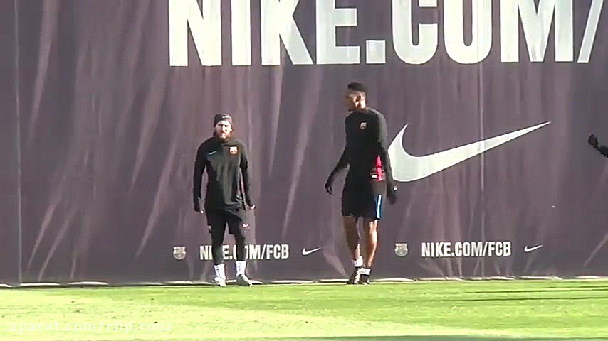 کلیپ فوتبالی: آموزش مسی به یری...