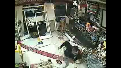 خانوم راننده ای که سوپر مارکتی...