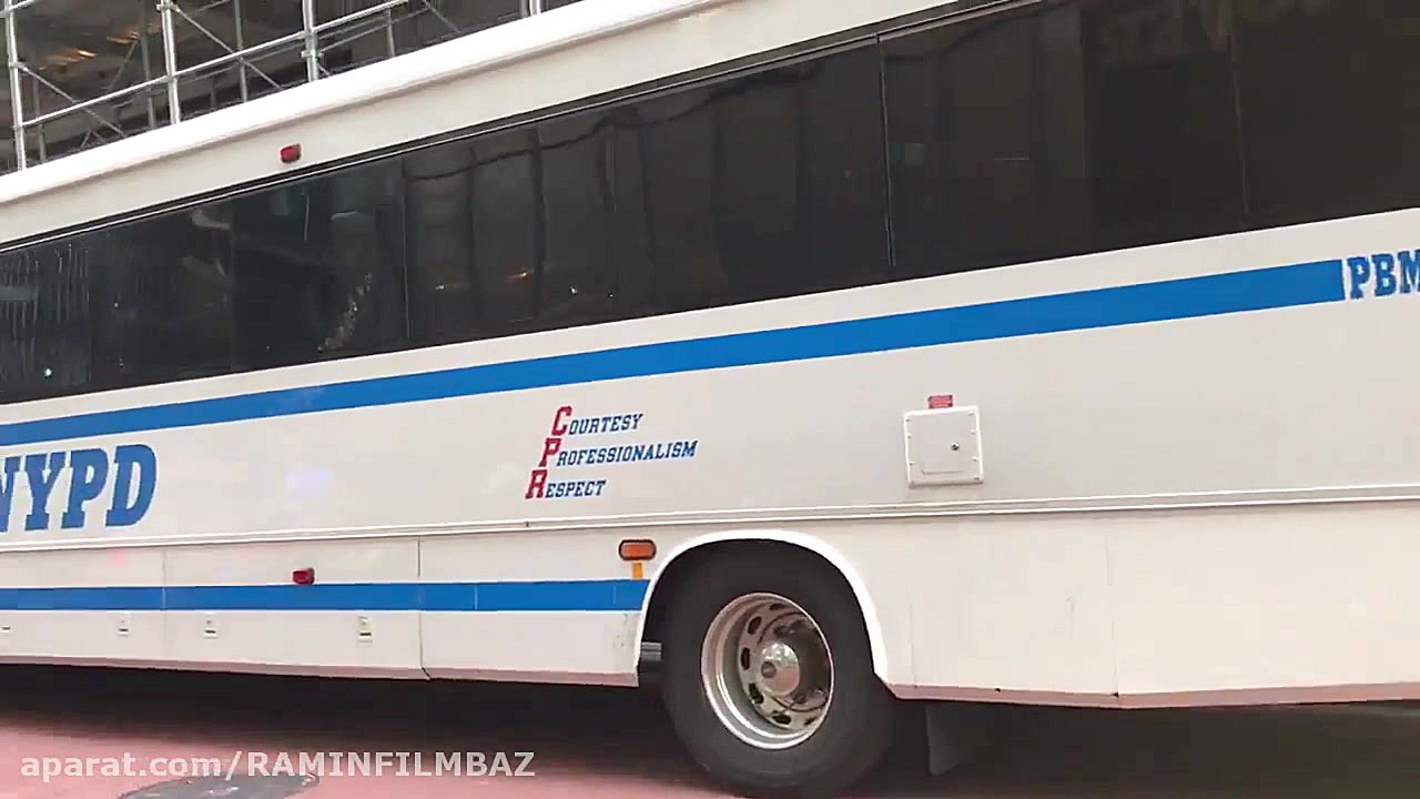 برج ترامپ در محاصره کامیون‌های...