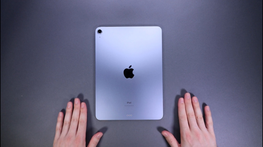 جعبه گشایی آیپد ایر نسل چهارم...