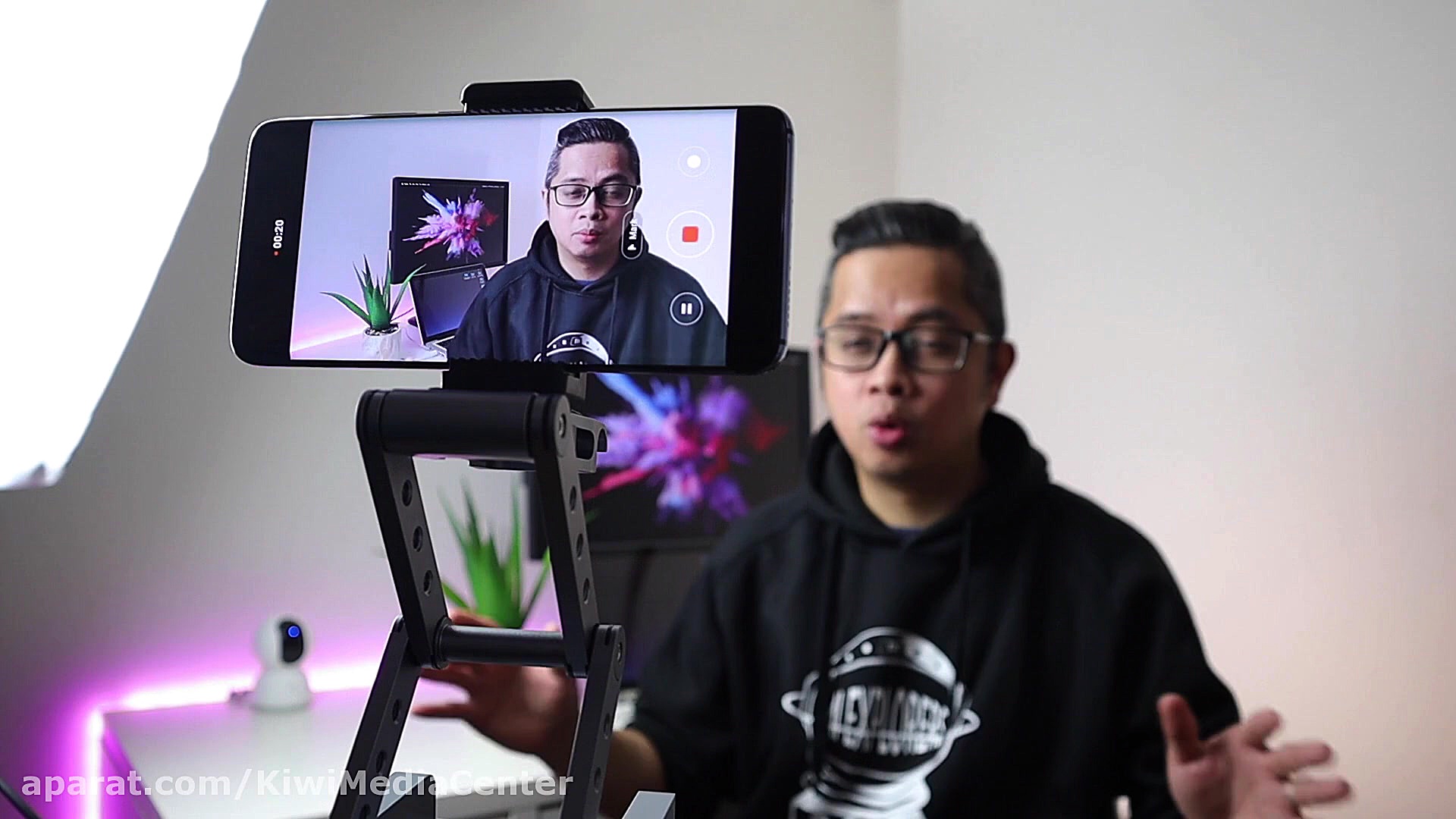 بررسی کارایی و دوربین گوشی شیا...