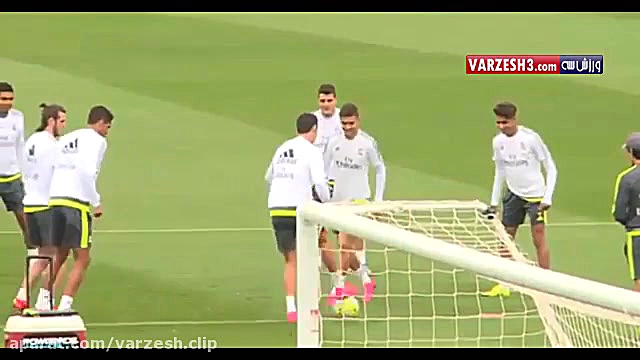 کلیپ تکنیک رونالدو در تمرینات...