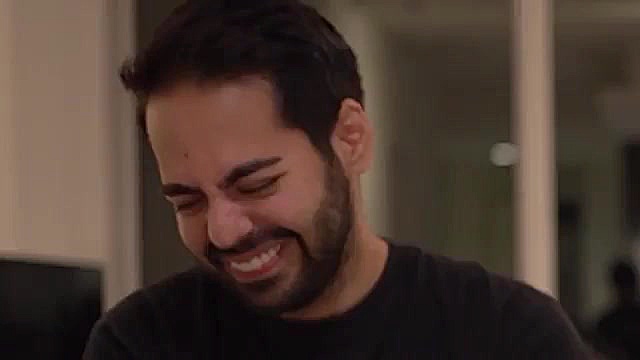 تست کردن مزخرف ترین خوراکی ها...