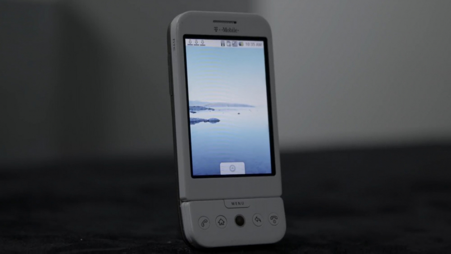 مقایسه اولین آیفون و اولین اند...