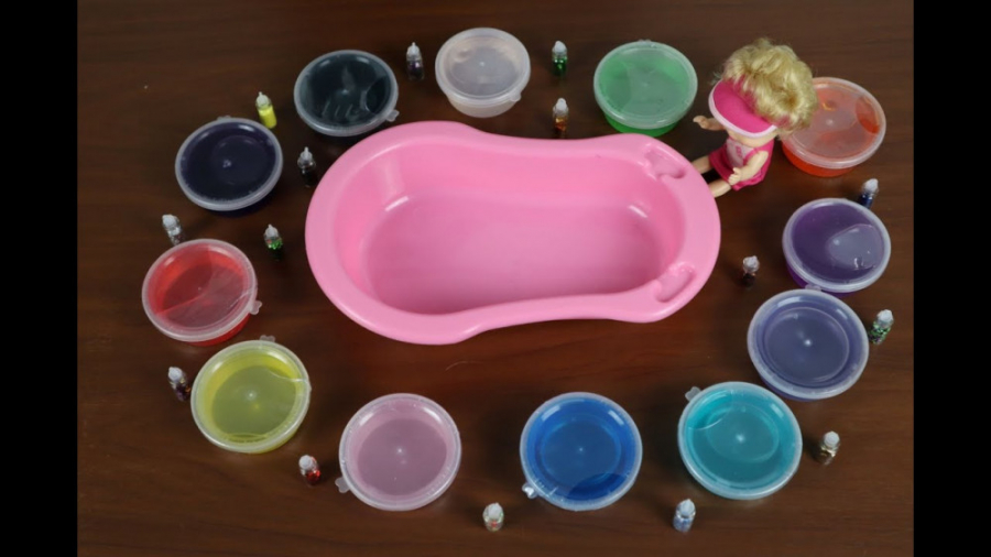 مخلوط کردن اسلایمهای رنگی و گل...