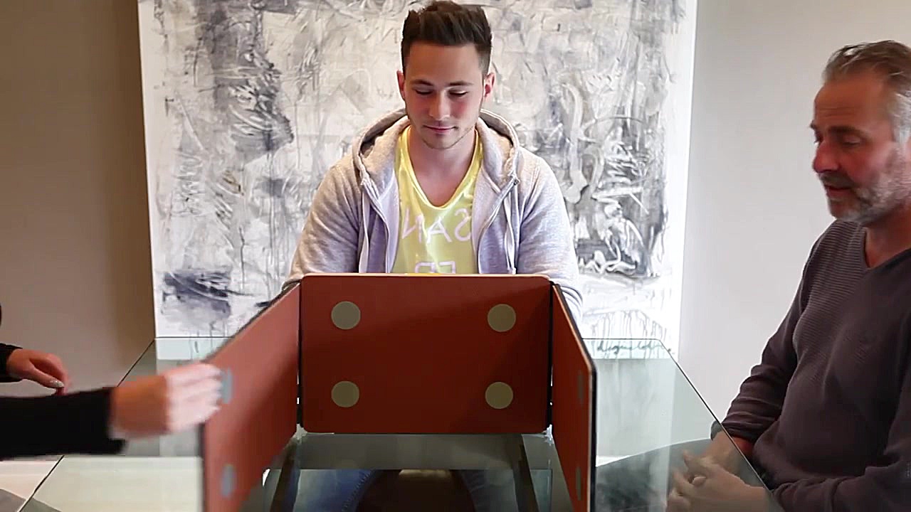 تماشا کنید: صفحه نمایش های اضا...