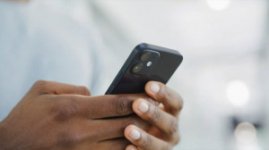 بررسی تخصصی آیفون 12 مینی اپل...