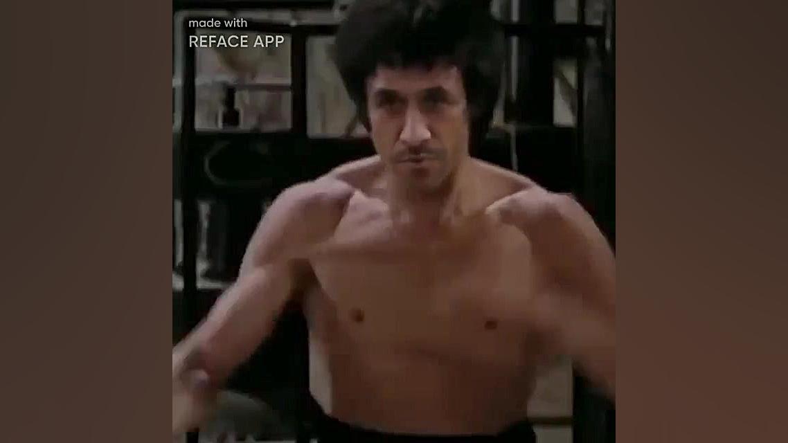 مموتی وارد میشود