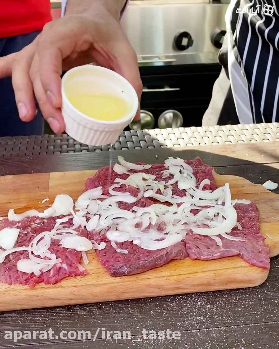 آموزش کباب رول با سس انار