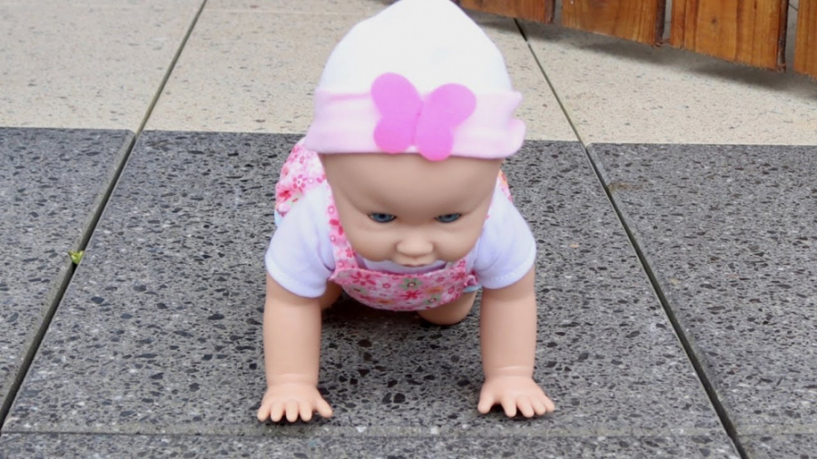 نوزاد عروسکی جالب و بامزه